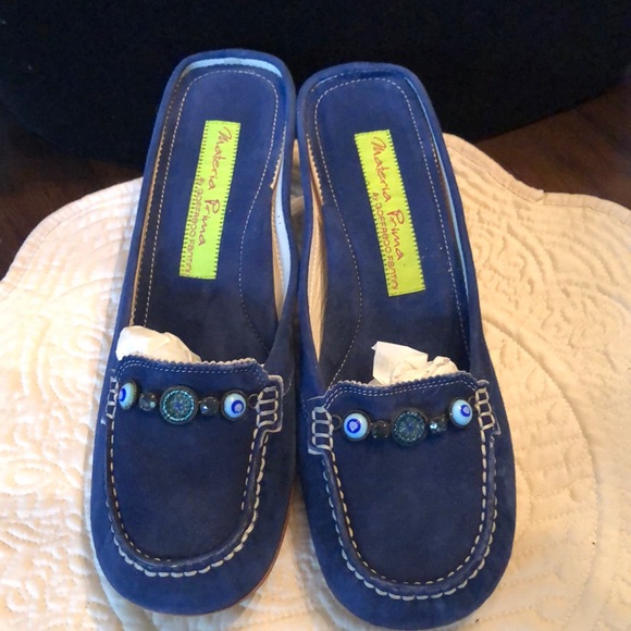 💙🇮🇹Geoffredo Fantini Blue suede crystal & bead embellished kitten heel slides - Picture 3 of 12